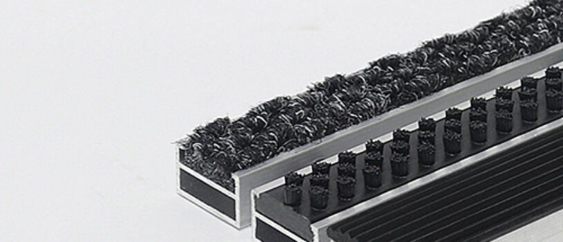 Алюминиевая решетка Щетка-ворс-резина 20 мм